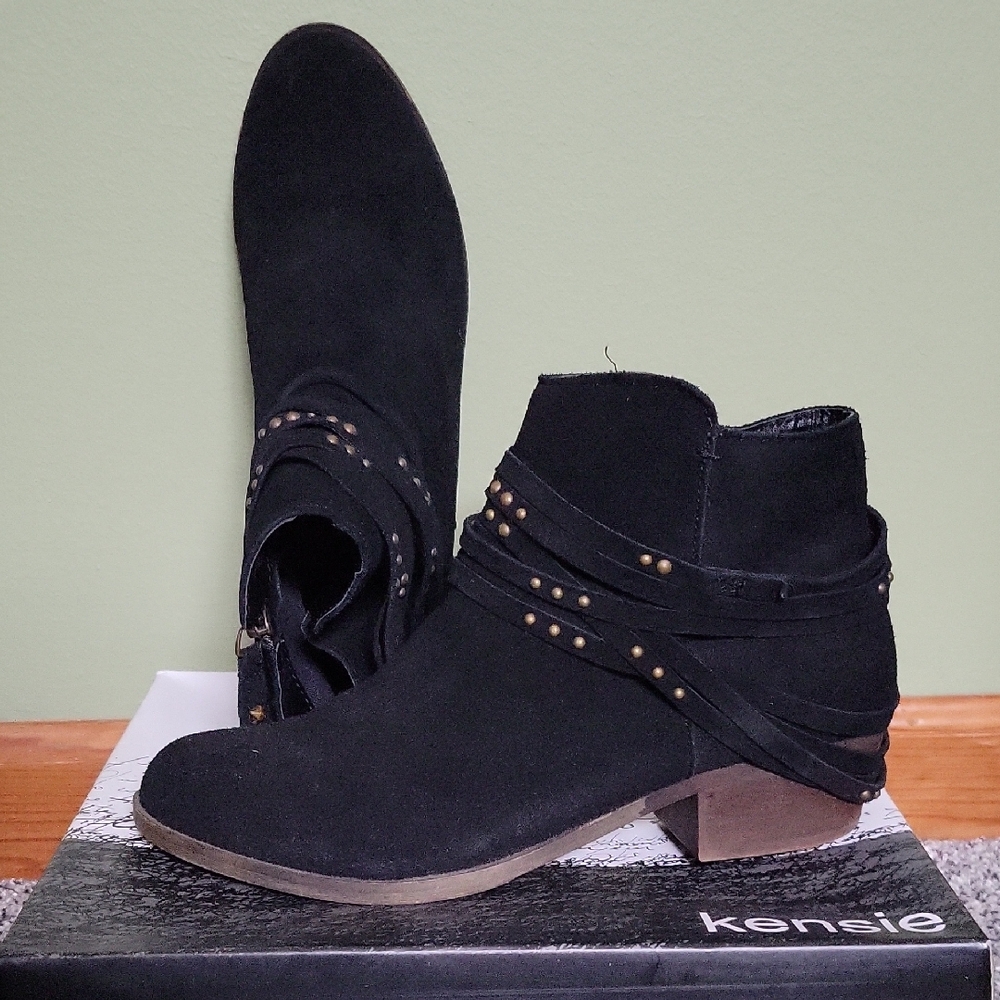 Kensie Gilberto Black Suede Ankle Booties with Studded Strap